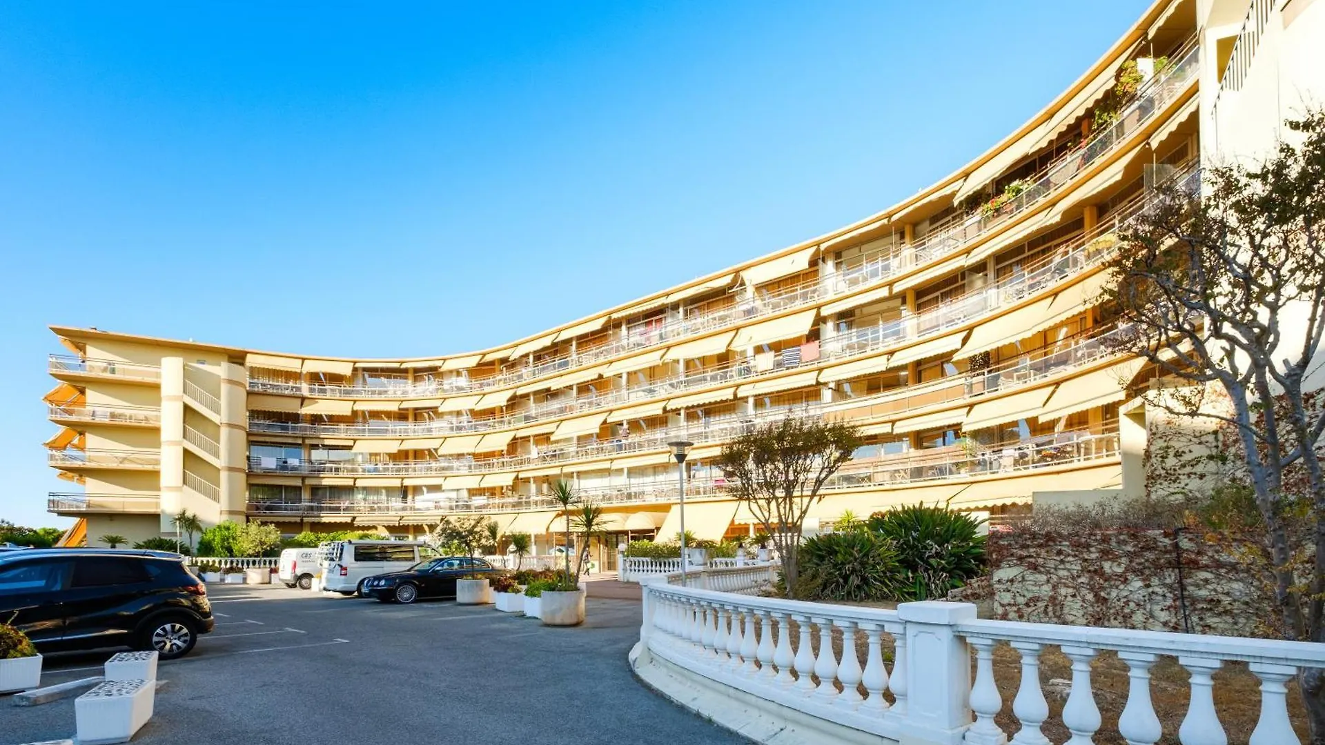Residence Heliotel Marine Saint-Laurent-du-Var